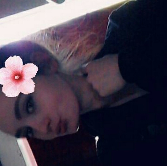 Meet your Posher, Paige - Picture 1 of 1